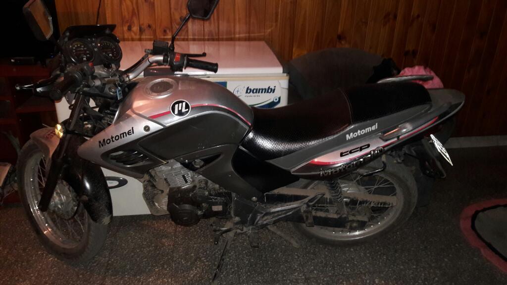 Vendo Motomel 200