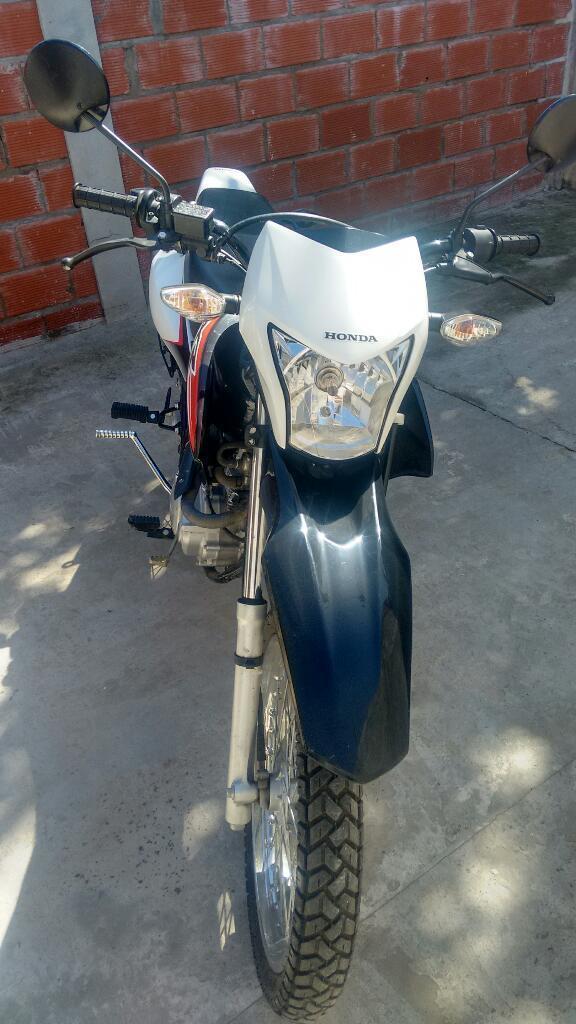 Vendo Moto Honda Xr 150 Modelo 2015