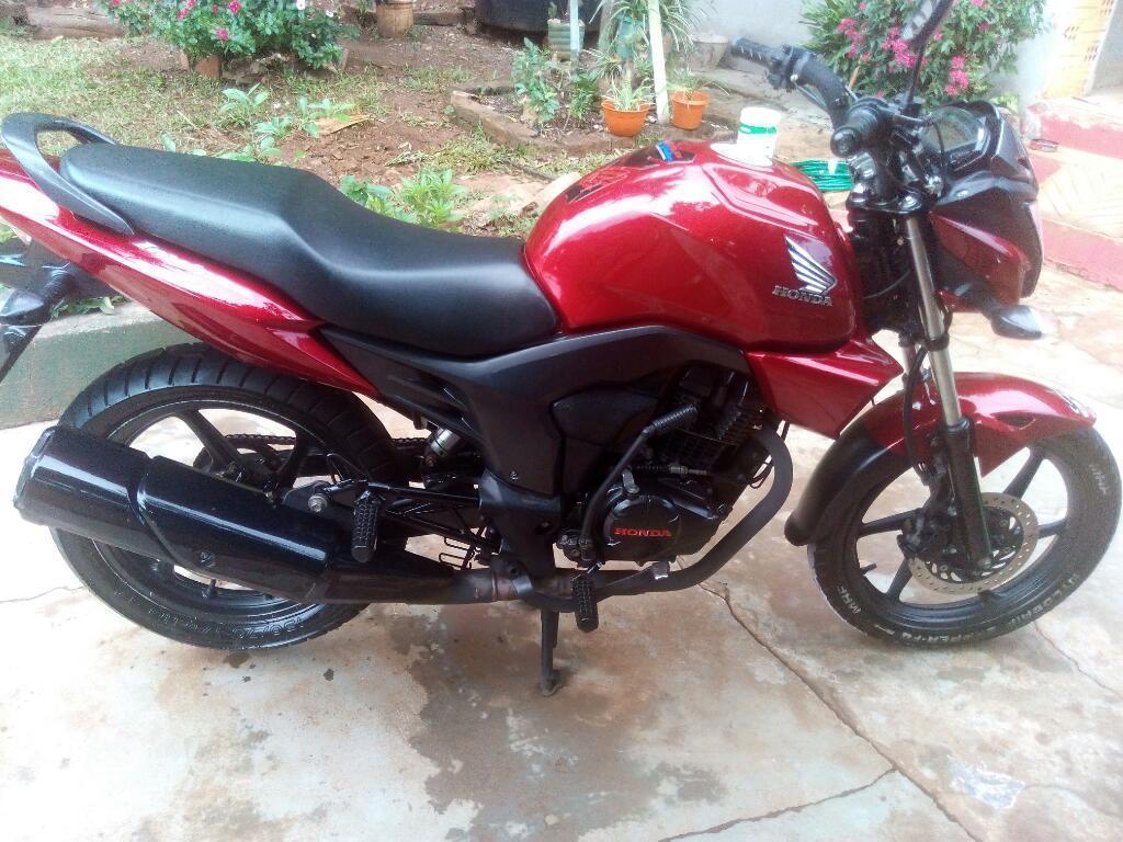 Honda Invicta. Impecable!