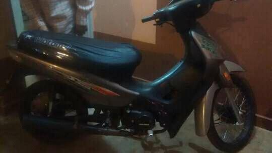 Vendo moto Gilera smash 110 a . consultas al wow 3764713140