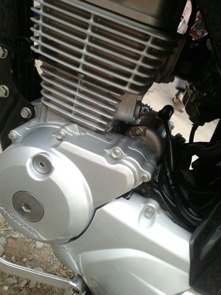 vendo cg 150 new impecable 2017 permuto