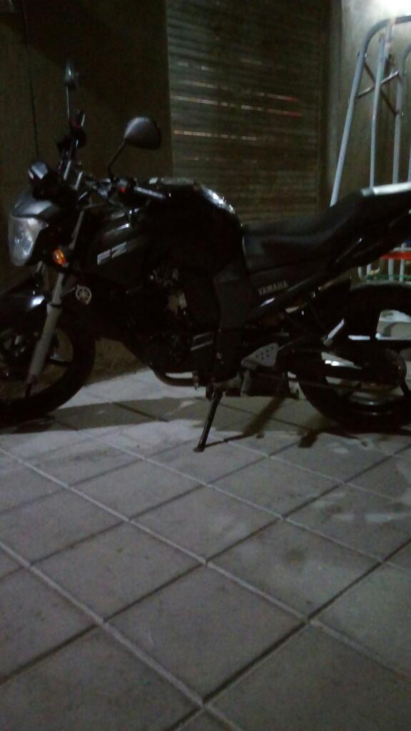 Moto Yamaha Fz 2013