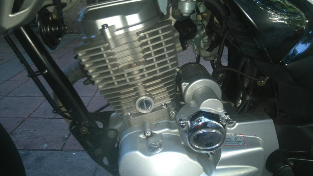Vendo Moto Corvent Hunter 150