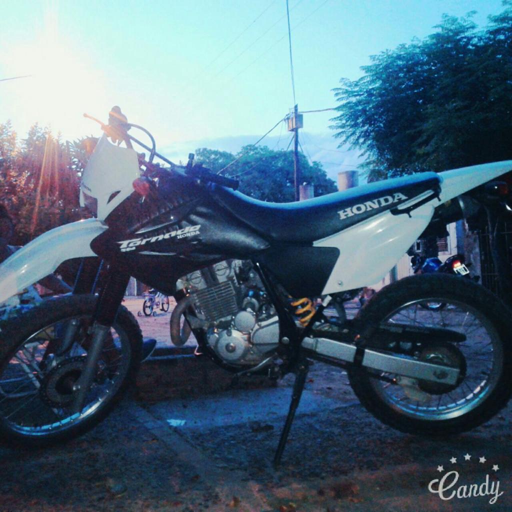 Vendo Tornado O Permuto por Titan