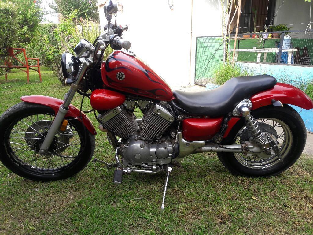 Moto Yamaha 535