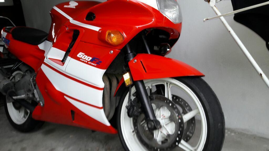 Vendo/permuto Honda Cbr 600, 92