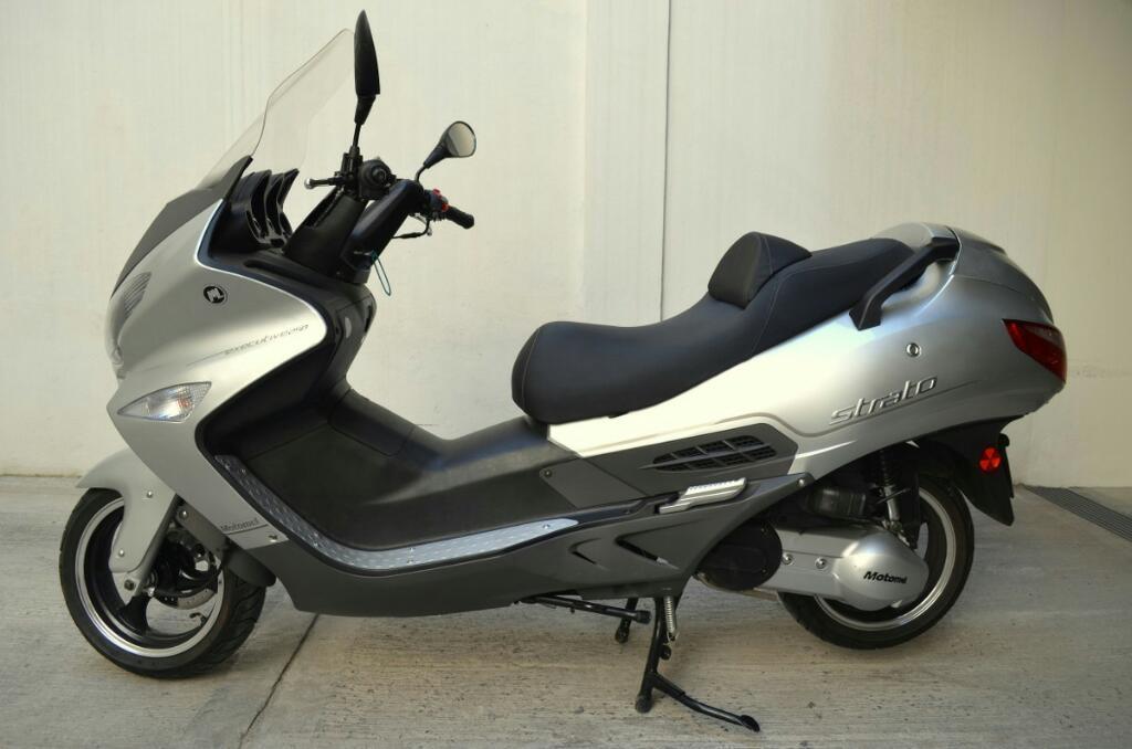 Motomel strato 250 executive