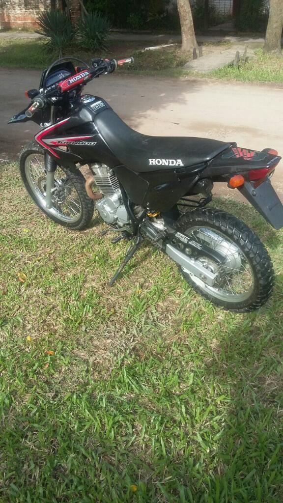 Vendo Honda Tornado 2014