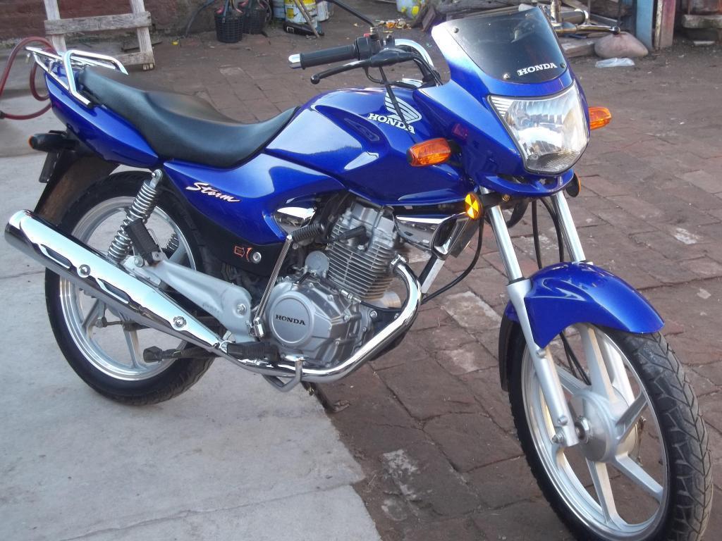 Vendo Honda STORM 2012