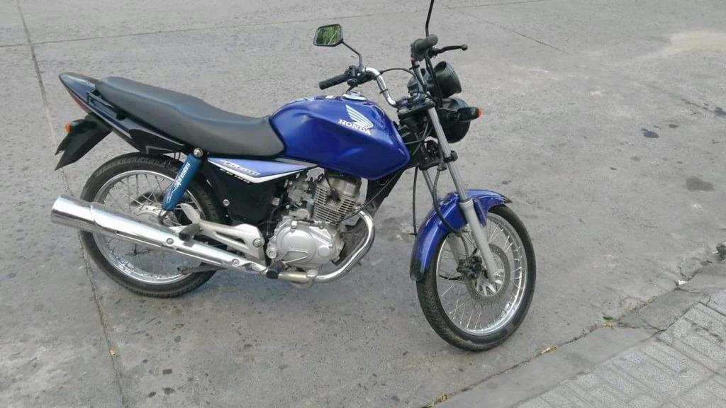 Vendo Cg 150 Modelo 2015