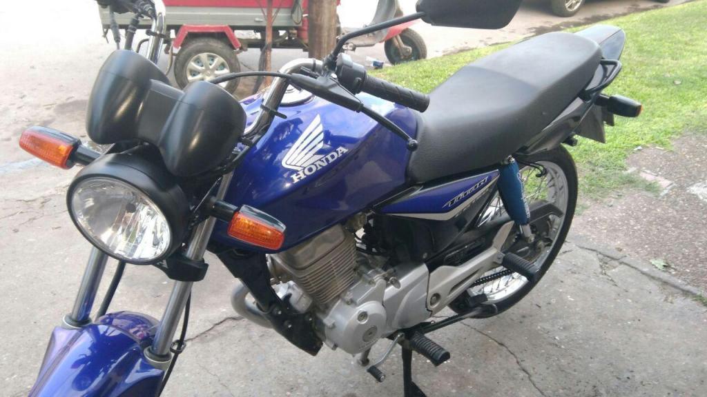 Vendo Cg 150 Modelo 2015