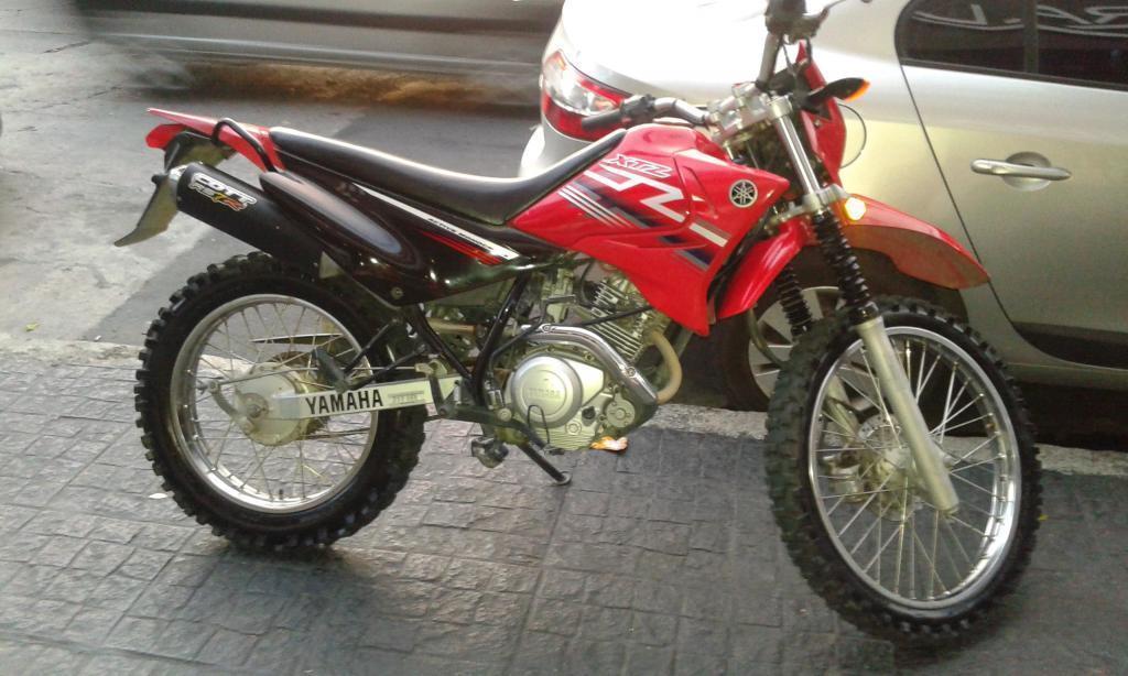 Vendo xtz 125 modelo 2010 lista para transferir