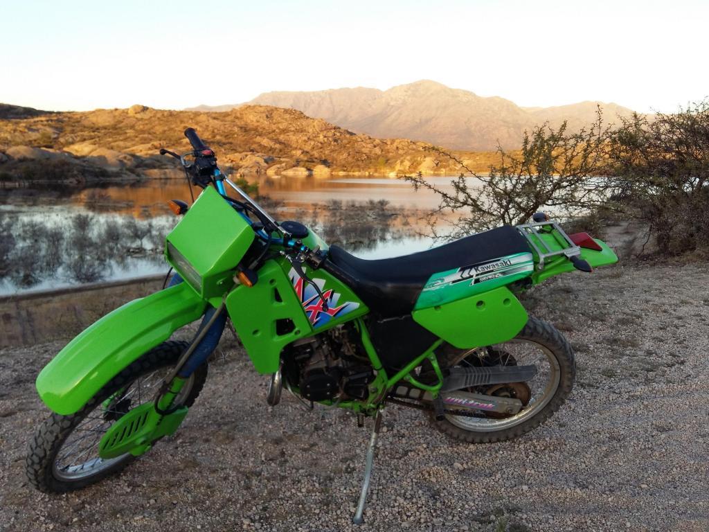 kmx 125 2tiempos. color verde 1993