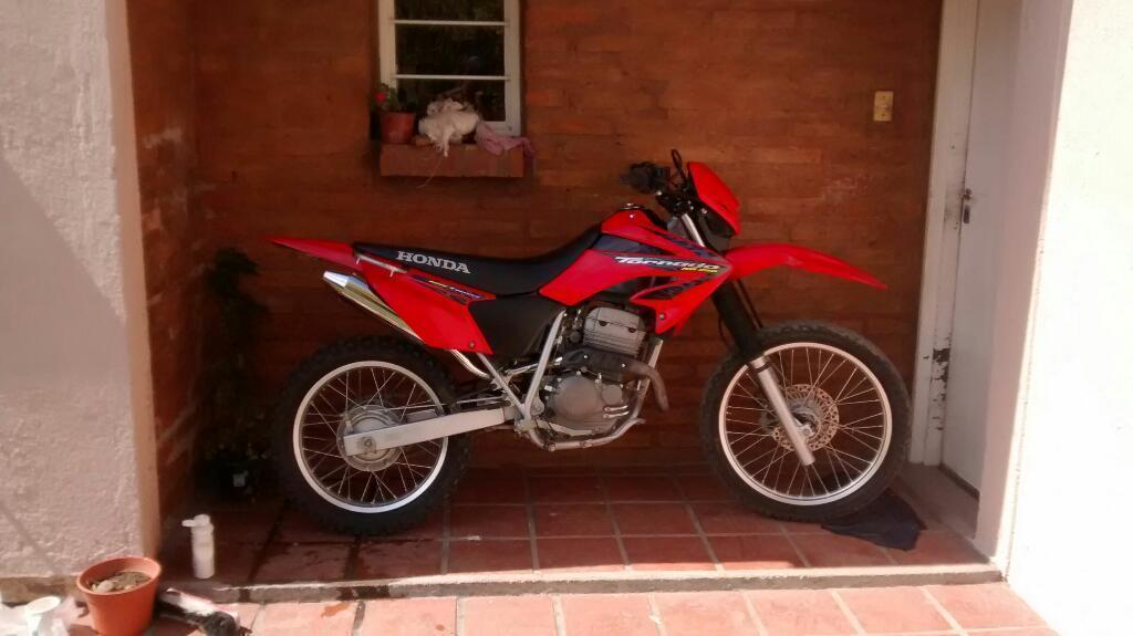 Vendo Honda Tornado 2011 19mil Km