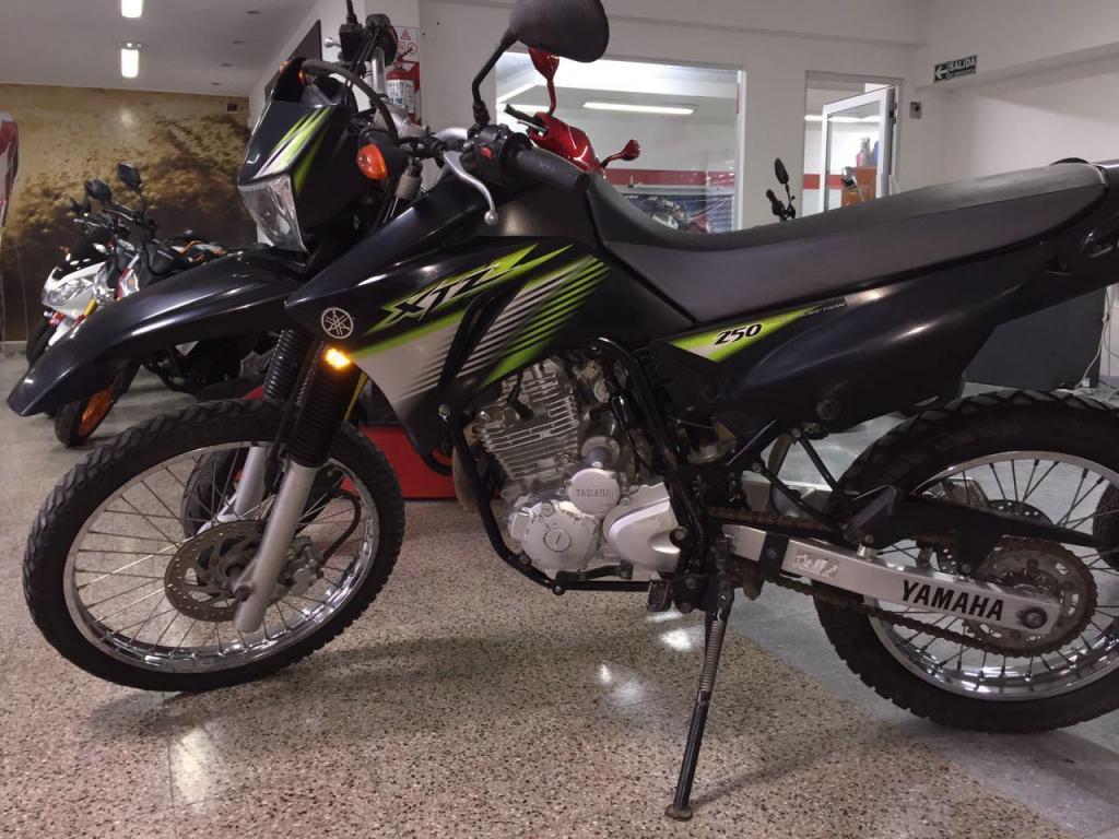 YAMAHA XTZ 250 EXELENTE!!!!