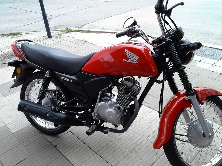 HONDA CB1 IMPECABLE REC/MENOR