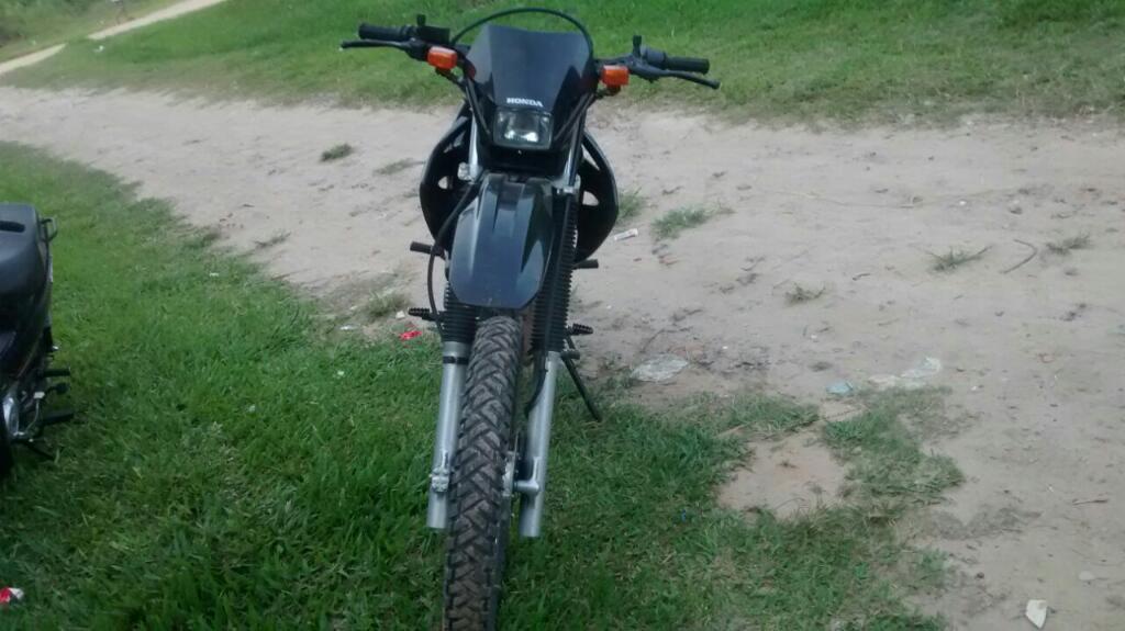 Vendo Honda Tornado 2016