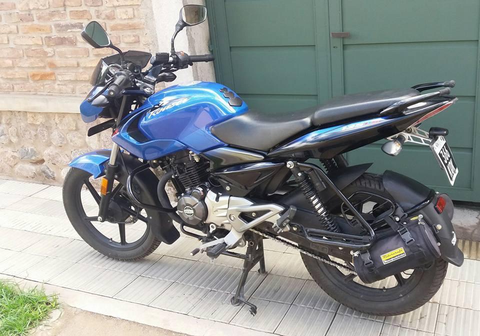 Bajaj Rouser 135 modelo 2014