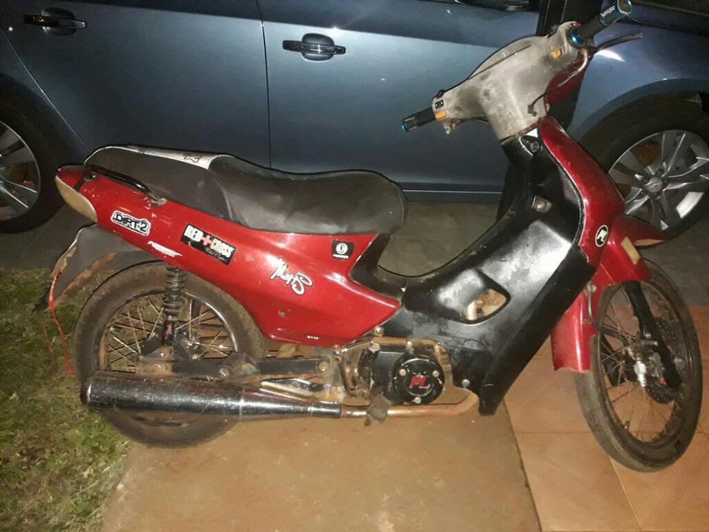 Vendo Moto Yaaaa