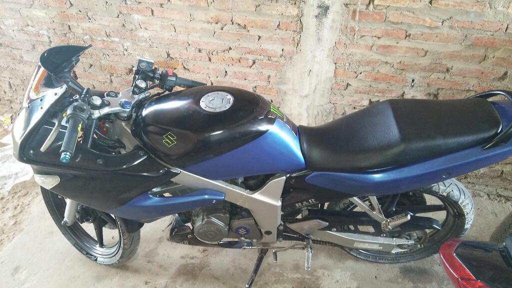 Vendo Permuto Suzuki