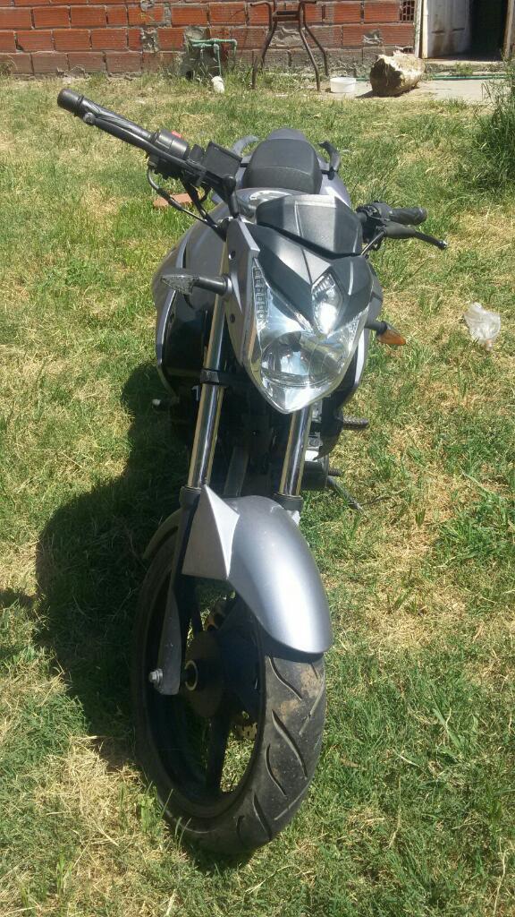 Vendo Moto Brava 200cc 2015