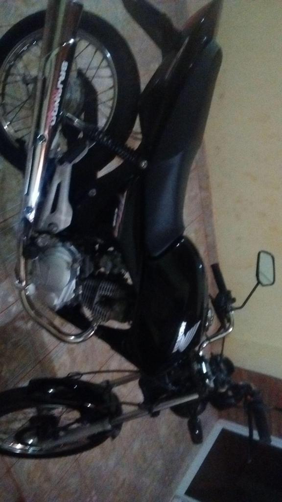 VENDO ONDA TITAN 150 MODELO 2012 IMPECABLE COMO SE LA VE EN LA FOTO