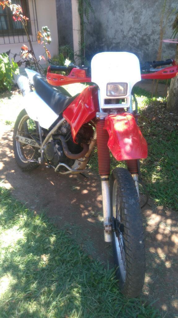 Vendo O Permuto Honda Xr 200