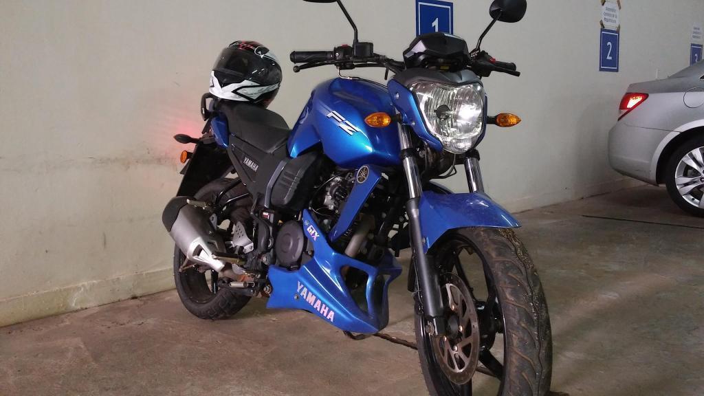 Yamaha fz16 modelo 2013 con 12800km, alarma, quilla, lúz zenon