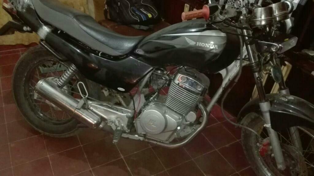 Vendo Hawker 250 (motomel)