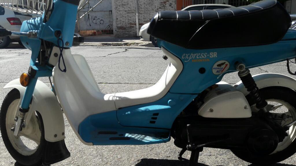 Honda Exoress Sr