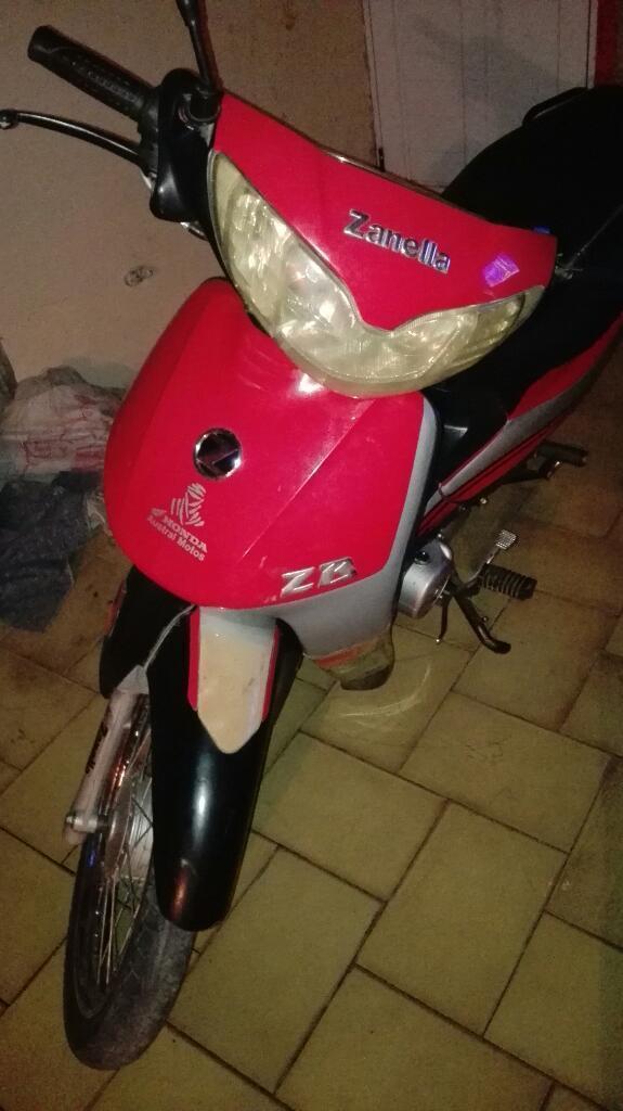 Vendo Moto Zb Año 2012