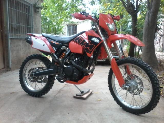 Vendo enduro terra 250 muy buena!