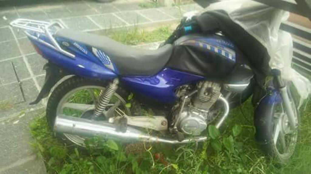 Vendo Moto Honda Ston Modelo 2010