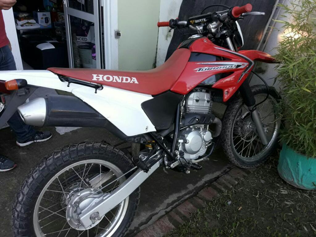 Vendo Impecable Honda Tornado