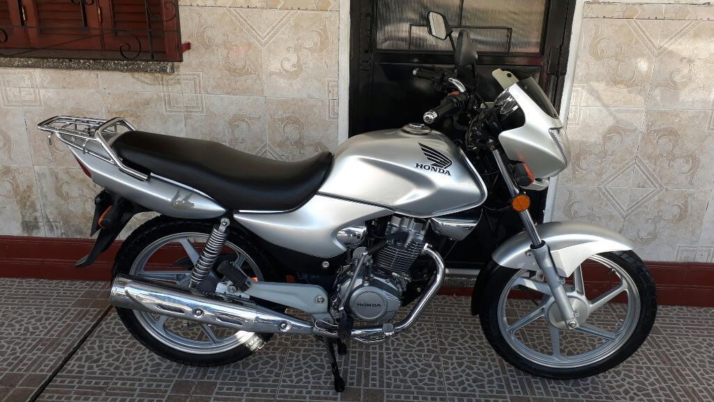 Hermosa Honda Storm 125cc 2009