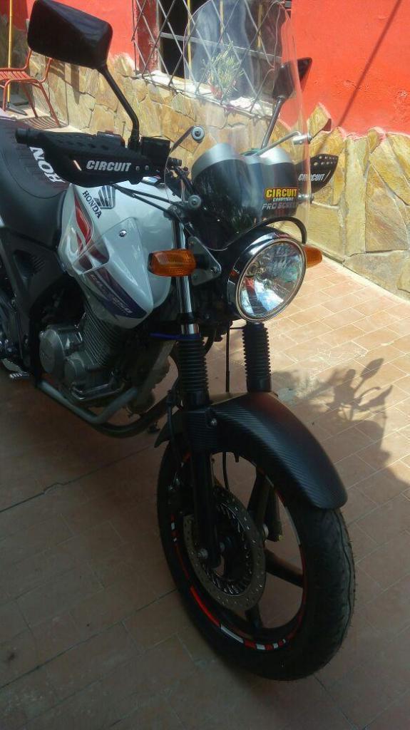 Honda Twister 2012