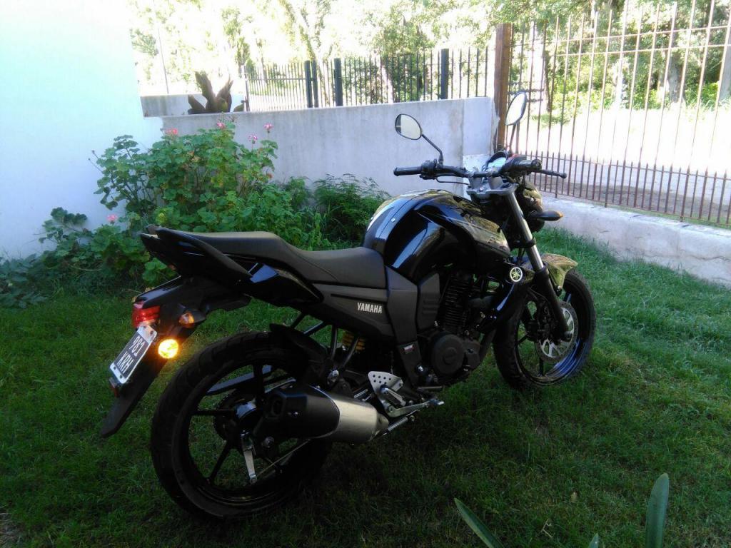 Yamaha fz. Impecable. Muy poco uso