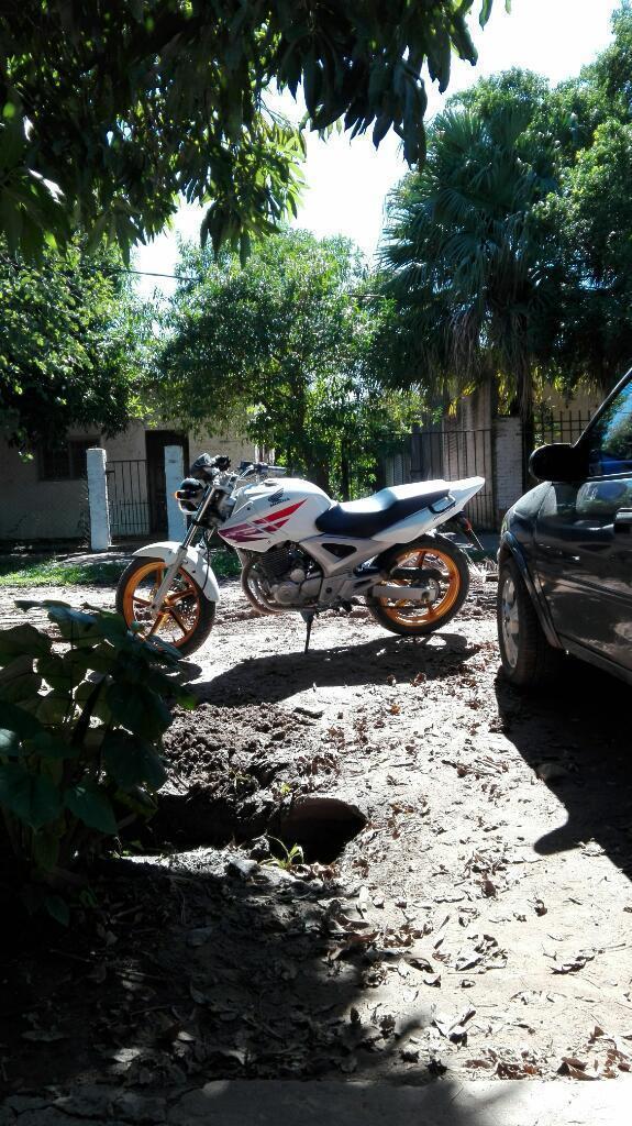 Honda Twister 250 Acepto Titan