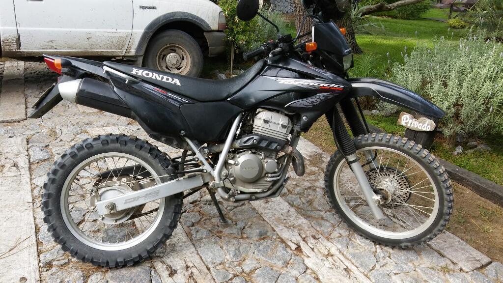 Vendo O Permuto Tornado 2014