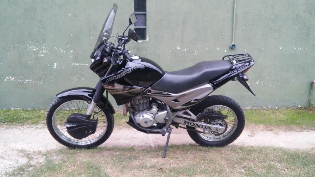 Honda Falcon 400 Vendo-permuto