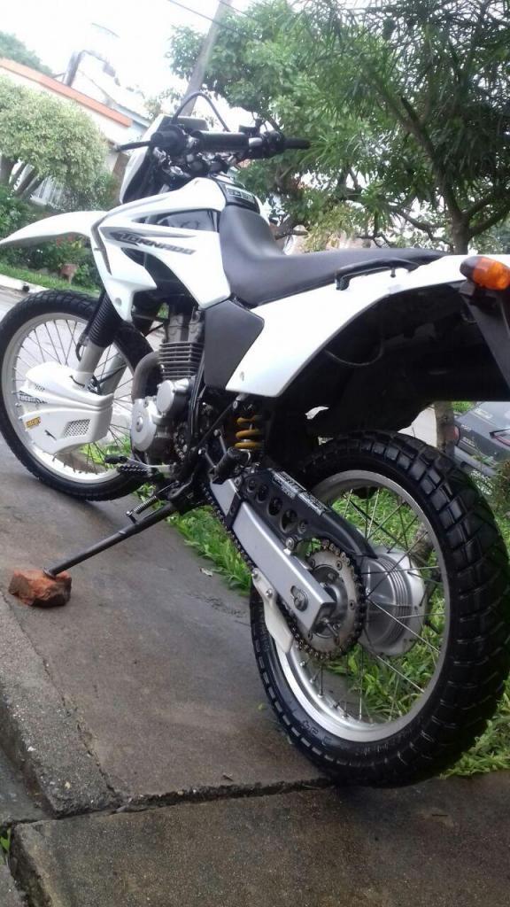 vendo honda tornado 2014 impecable