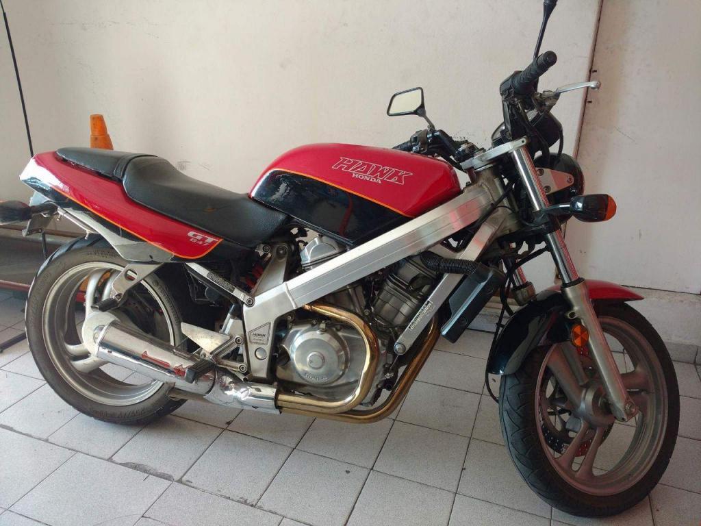 HONDA HAWK GT 647 MOD 89 RODADA EN EL 93