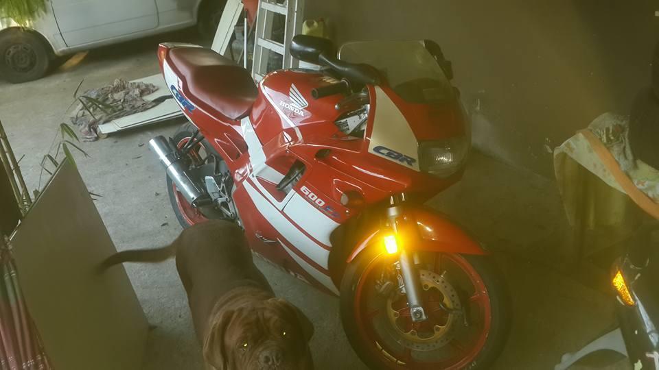 vendo moto honda cbr 600