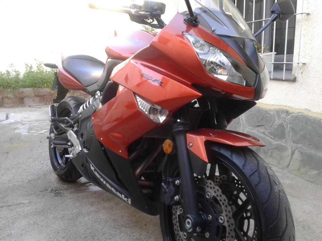 KAWASAKI NINJA 650r ABS IMPECABLE 2011