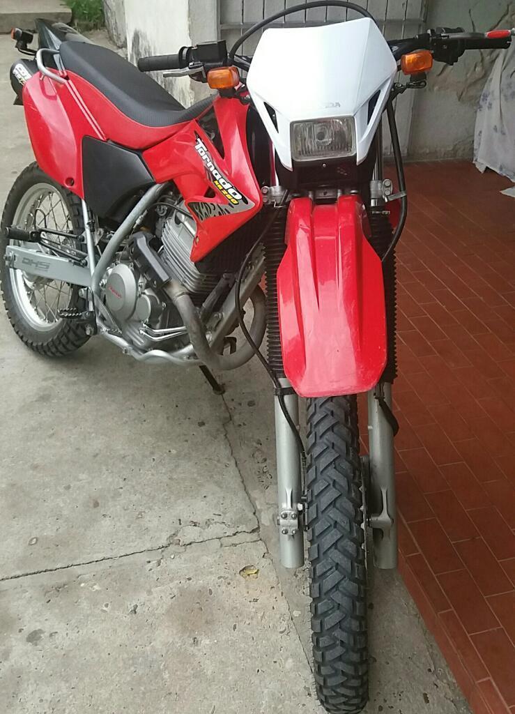 Vendo Honda Tornado 65