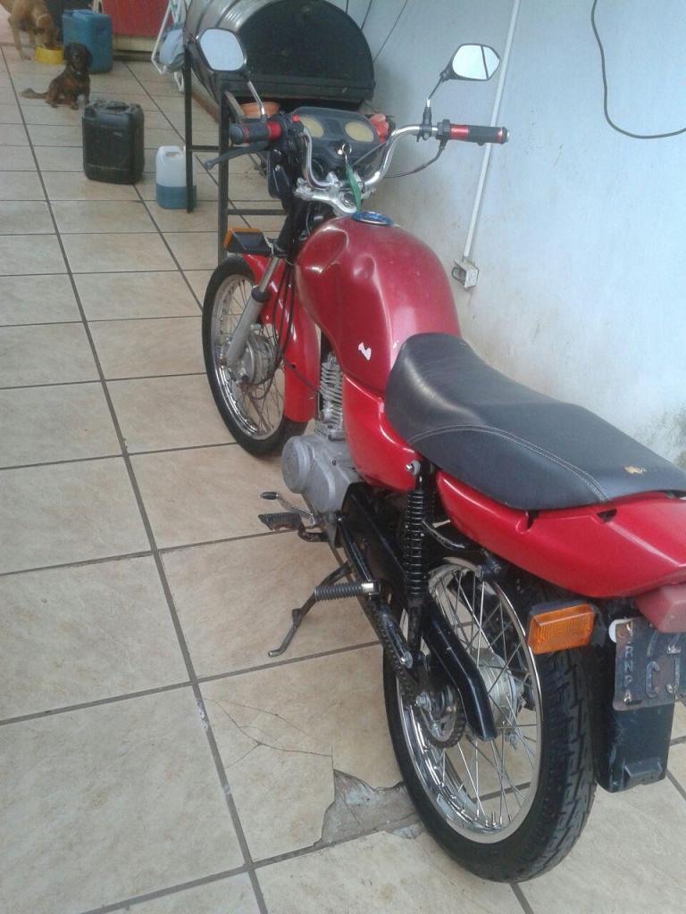 Vendo Honda CG Titan 99 Soy titular de la moto!!!
