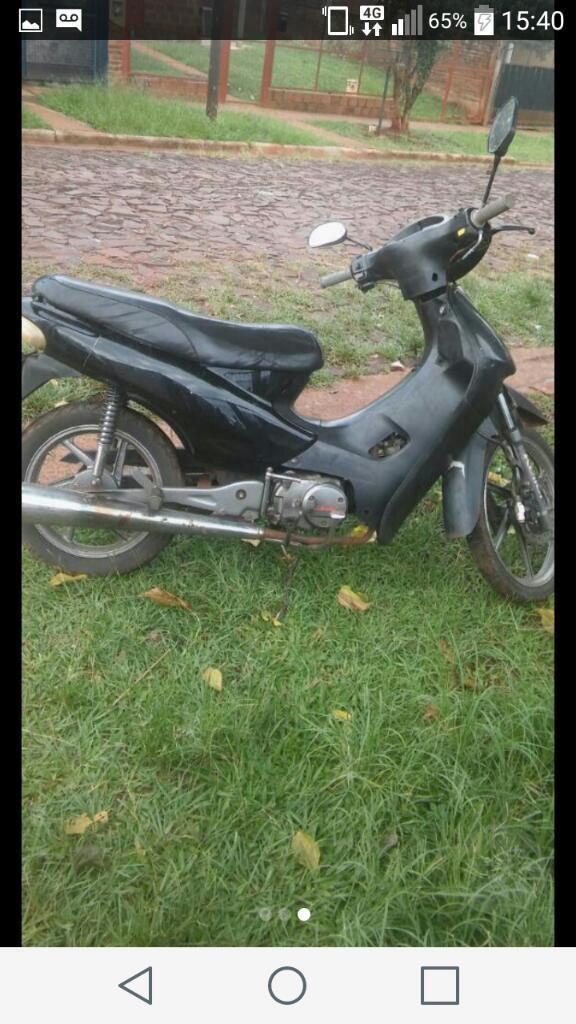 Vendo Moto Ya por 7.000