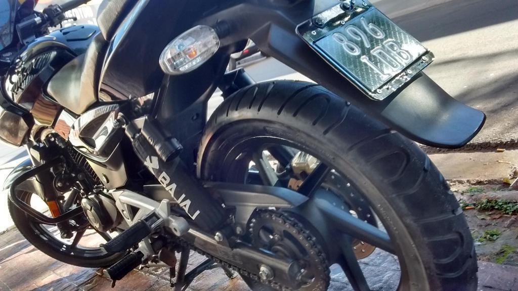 VENDO BAJAJ ROUSER 220F IMPECABLEE!!
