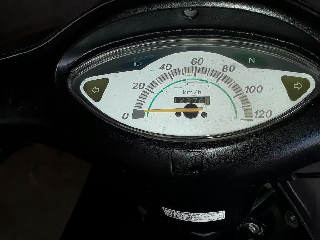 Vendo Impecable Honda Biz sin Detalle
