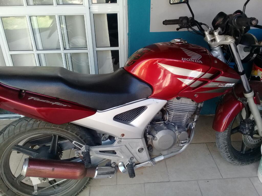 Vendo Honda 250